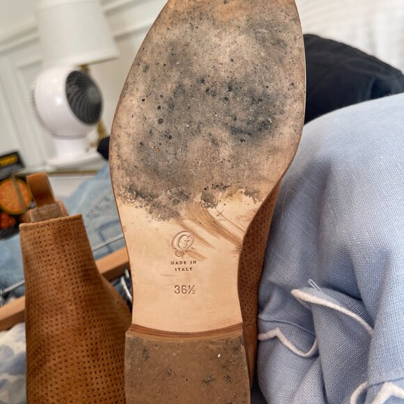 M. Gemi Italien Suede Chelsea booties - Picture 5 of 8